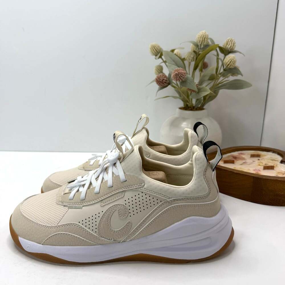Clove Strada WP Sneaker Nursing Healthcare Sand White Gum Women 10/Men 8.5